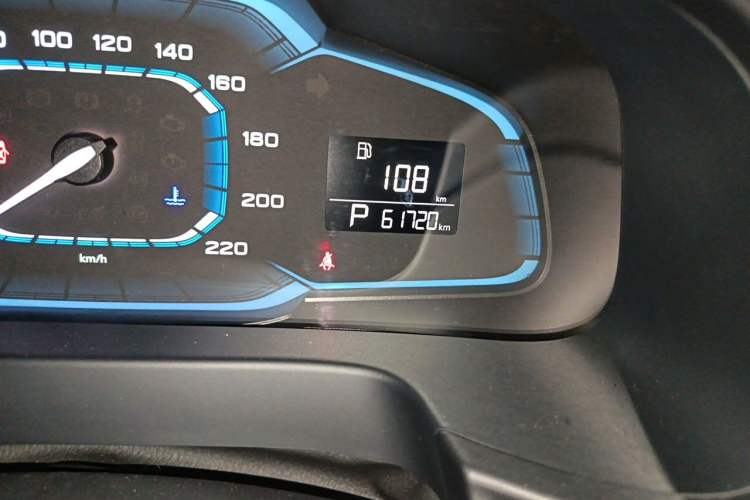 Used Roewe 360 2017 1.5L Automatic Luxury Edition Odometer Close Up