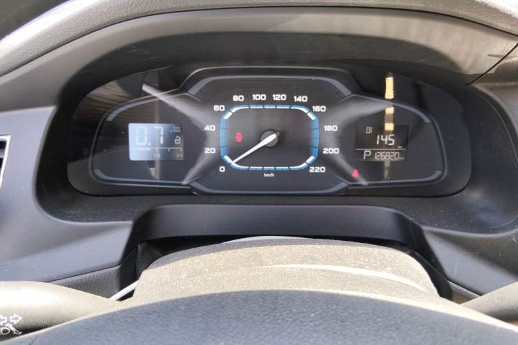 Used Roewe 360 2017 1.5L Automatic Luxury Edition Odometer Close Up