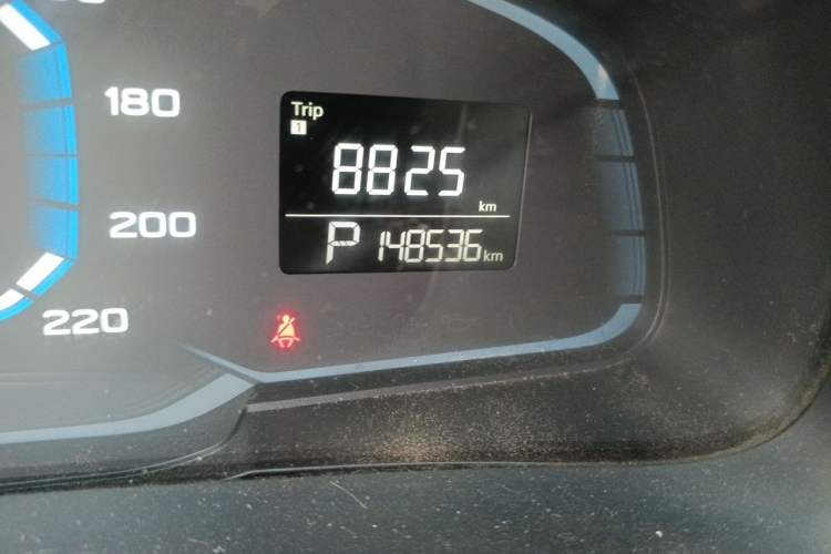 Used Roewe 360 2017 1.5L Automatic Luxury Edition Odometer Close Up