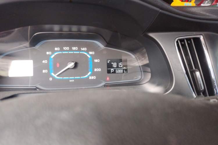 Used Roewe 360 2017 1.5L Automatic Luxury Edition Odometer Close Up