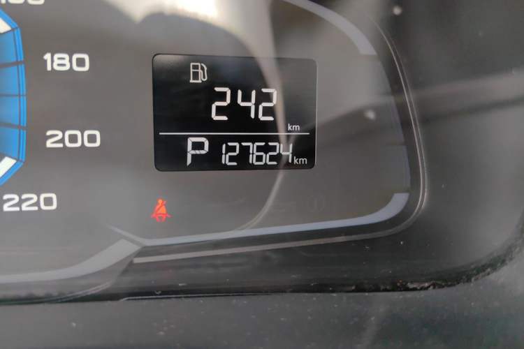 Used Roewe 360 2017 1.5L Automatic Luxury Edition Odometer Close Up