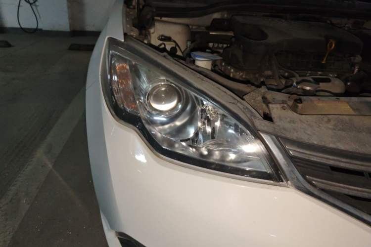 Used Roewe 360 2017 1.5L Automatic Luxury Edition Right Front Headlight