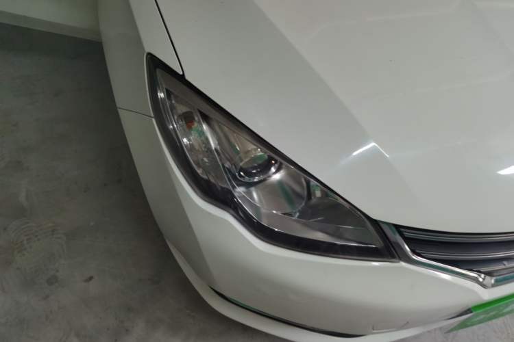Used Roewe 360 2017 1.5L Automatic Smart Screen Version Right Front Headlight