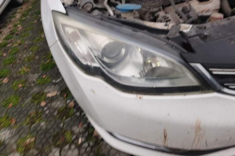 Used Roewe 360 2017 1.5L Manual Smart Screen Version Right Front Headlight