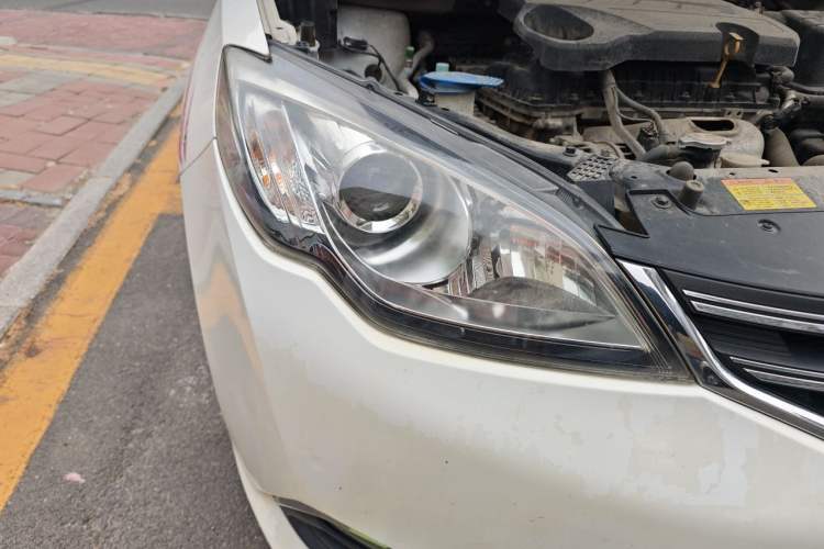 Used Roewe 360 2017 1.5L Manual Luxury Edition Right Front Headlight
