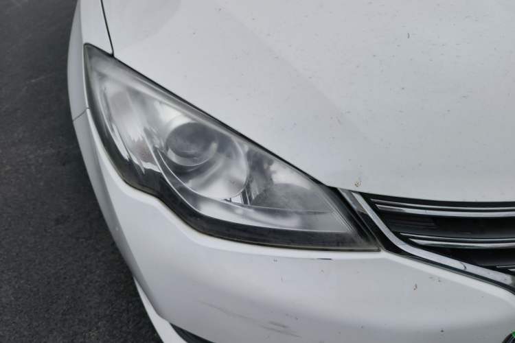 Used Roewe 360 2017 1.5L Automatic Luxury Edition Right Front Headlight