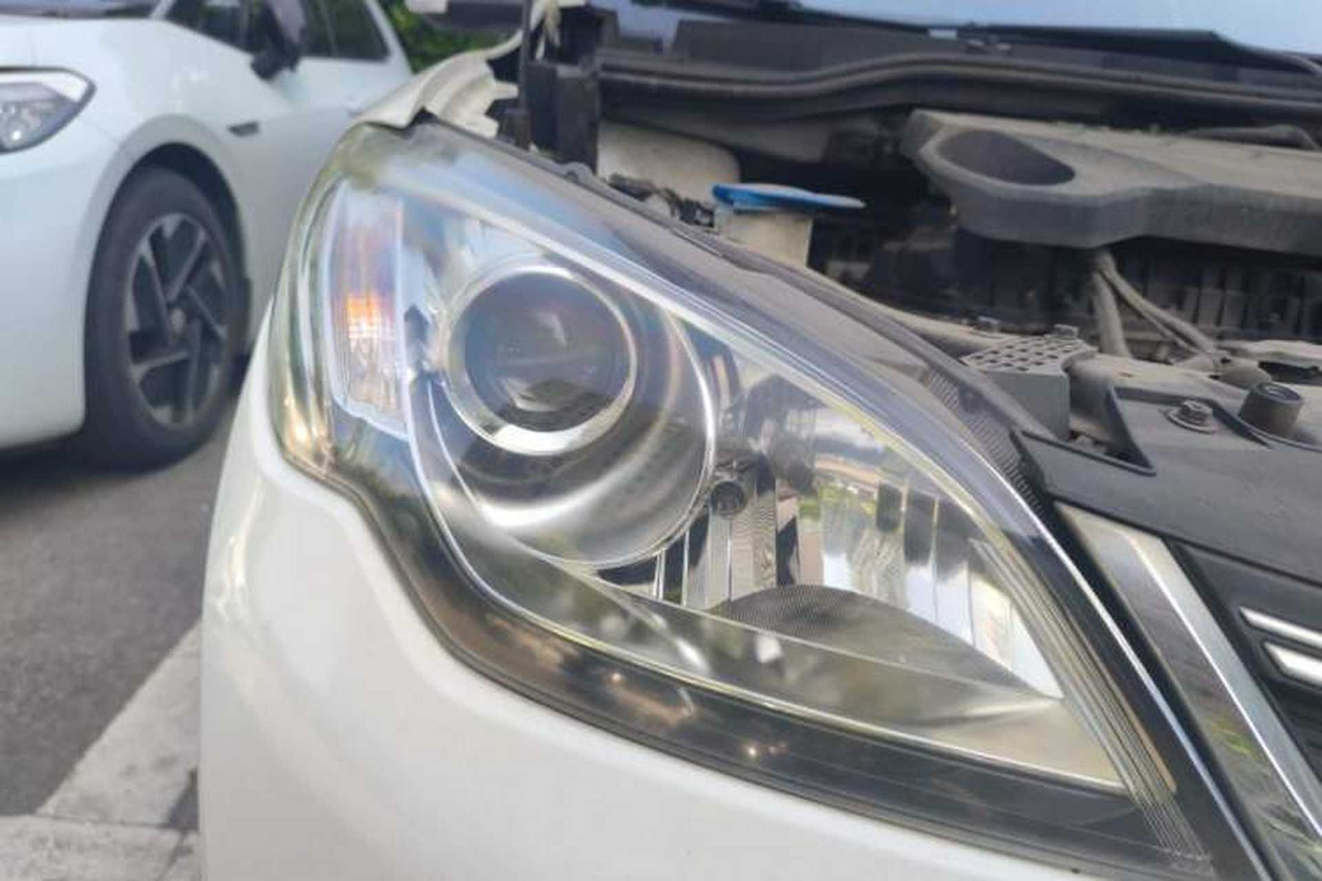 Used Roewe 360 2017 1.5L Automatic Luxury Edition Right Front Headlight