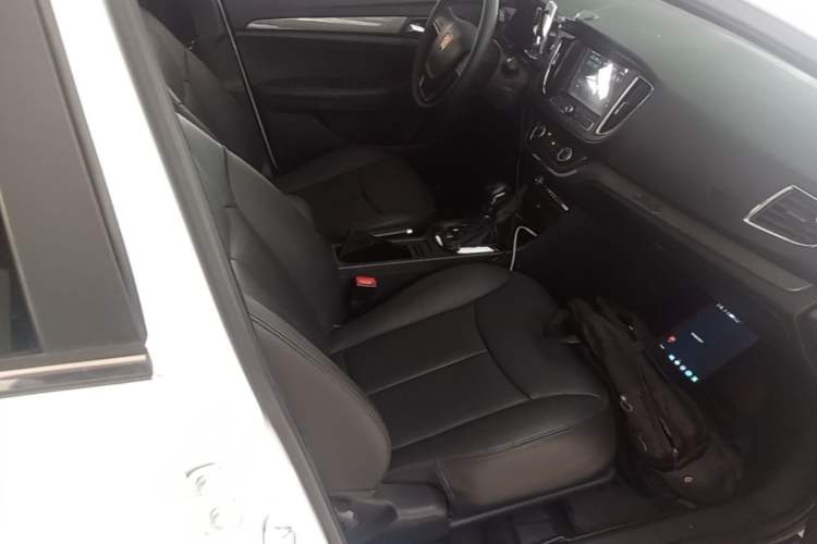 Used Roewe 360 2017 1.5L Automatic Luxury Edition Right Front Seat