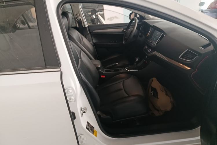 Used Roewe 360 2017 1.5L Automatic Luxury Edition Right Front Seat