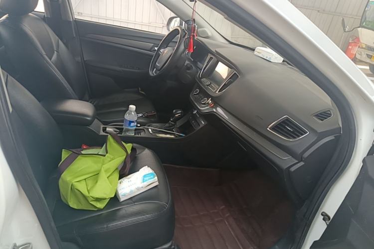 Used Roewe 360 2017 1.5L Automatic Luxury Edition Right Front Seat