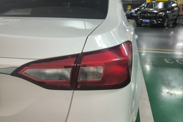Used Roewe 360 2017 1.5L Automatic Luxury Edition Right Rear Taillight
