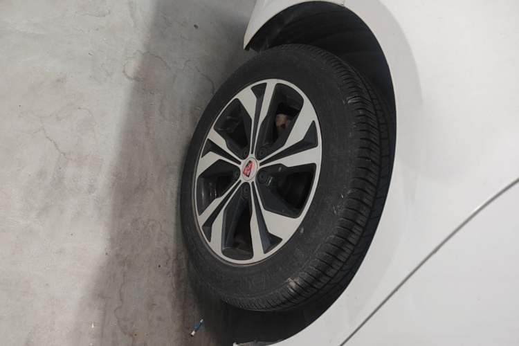 Used Roewe 360 2017 1.5L Manual Luxury Edition Right Rear Wheel Hub