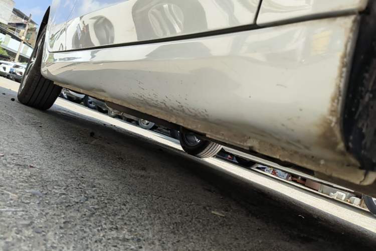 Used Roewe 360 2017 1.5L Automatic Luxury Edition Right Side Sill