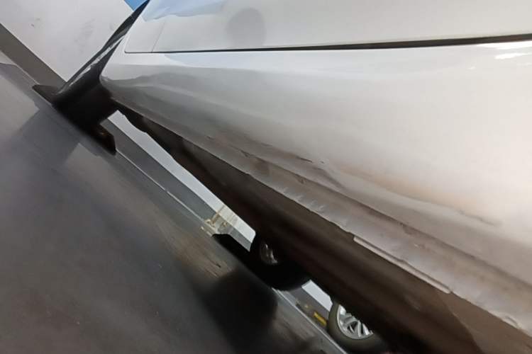 Used Roewe 360 2017 1.5L Manual Elite Edition Right Side Sill