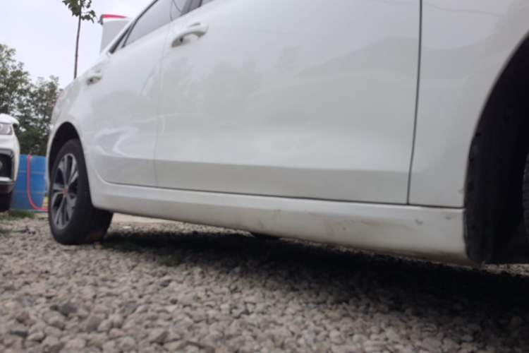 Used Roewe 360 2017 1.5L Automatic Luxury Edition Right Side Sill