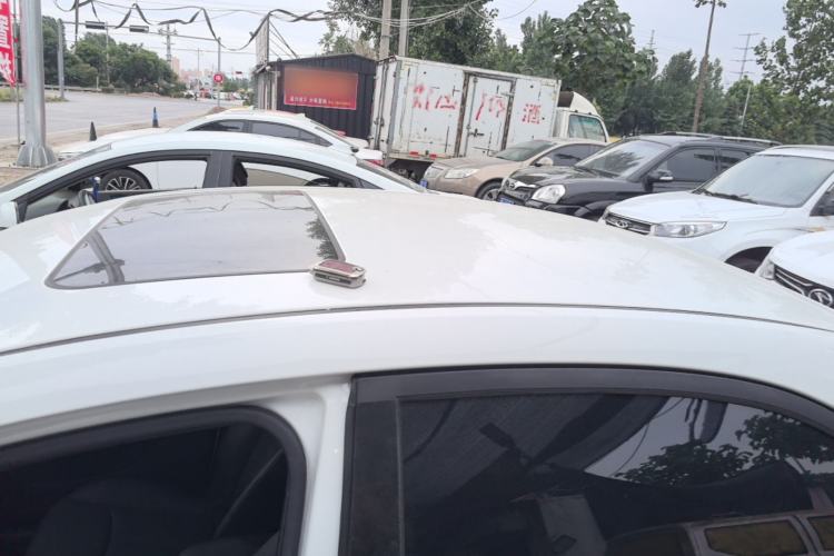 Used Roewe 360 2017 1.5L Automatic Luxury Edition Roof