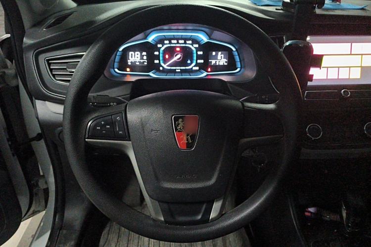Used Roewe 360 2017 1.5L Automatic Smart Screen Version Steering Wheel