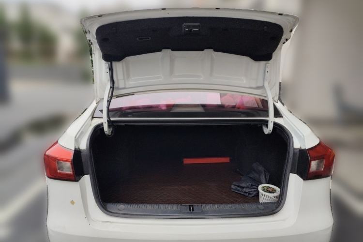 Used Roewe 360 2017 1.5L Manual Luxury Edition Trunk