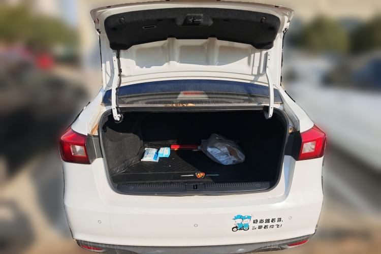 Used Roewe 360 2017 1.5L Manual Luxury Edition Trunk