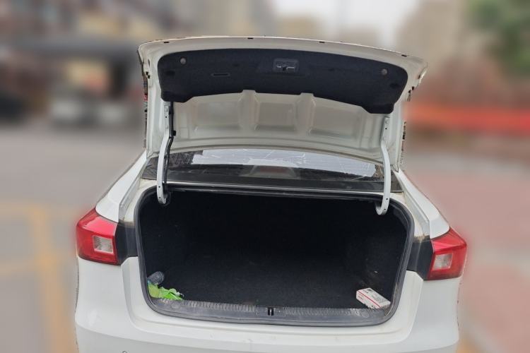 Used Roewe 360 2017 1.5L Manual Luxury Edition Trunk