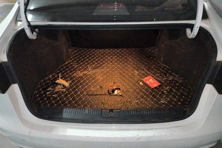 Used Roewe 360 2017 1.5L Automatic Smart Screen Version Trunk