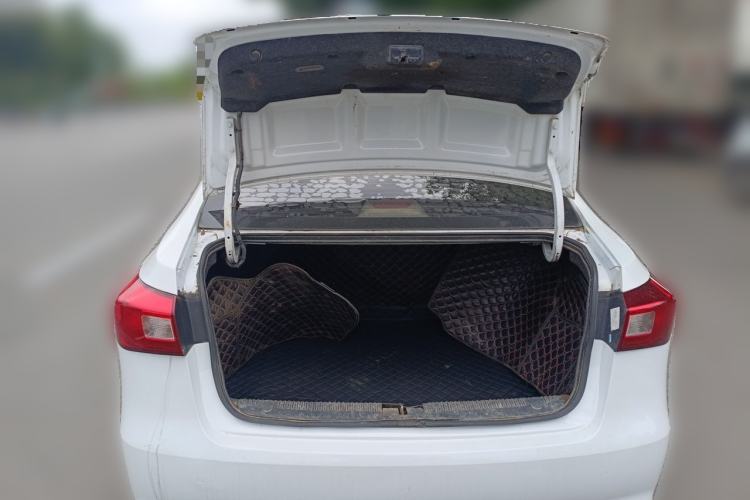 Used Roewe 360 2017 1.5L Automatic Luxury Edition Trunk