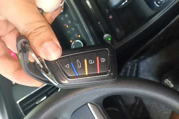 Used Roewe 360 2017 1.5L Automatic Luxury Edition Vehicle Key