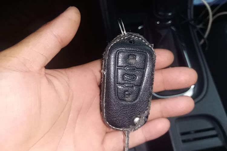 Used Roewe 360 2017 1.5L Automatic Luxury Edition Vehicle Key