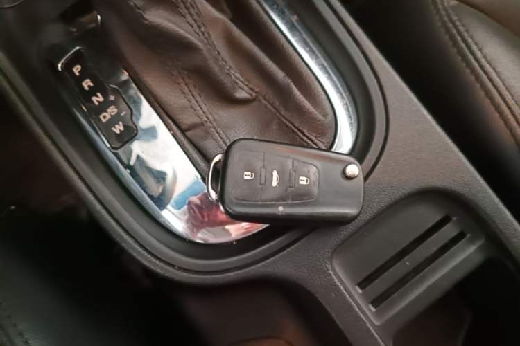 Used Roewe 360 2017 1.5L Automatic Luxury Edition Vehicle Key