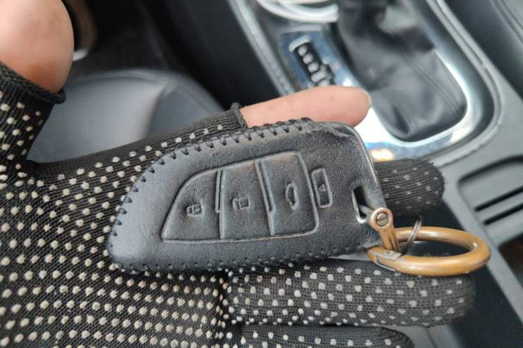Used Roewe 360 2017 1.5L Automatic Luxury Edition Vehicle Key