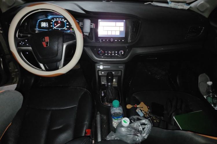Used Roewe 360 2017 1.5L Automatic Luxury Edition Center Console