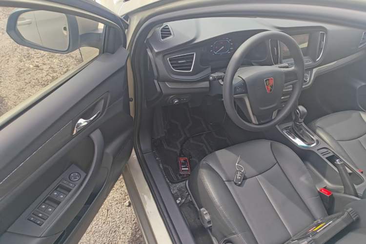 Used Roewe 360 2017 1.5L Automatic Luxury Edition Driver Seat