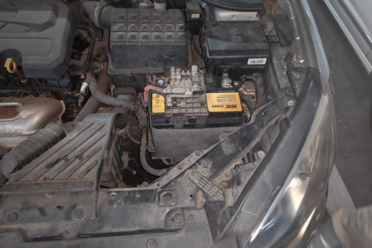 Used Roewe 360 2017 1.5L Automatic Luxury Edition Engine Bay Left