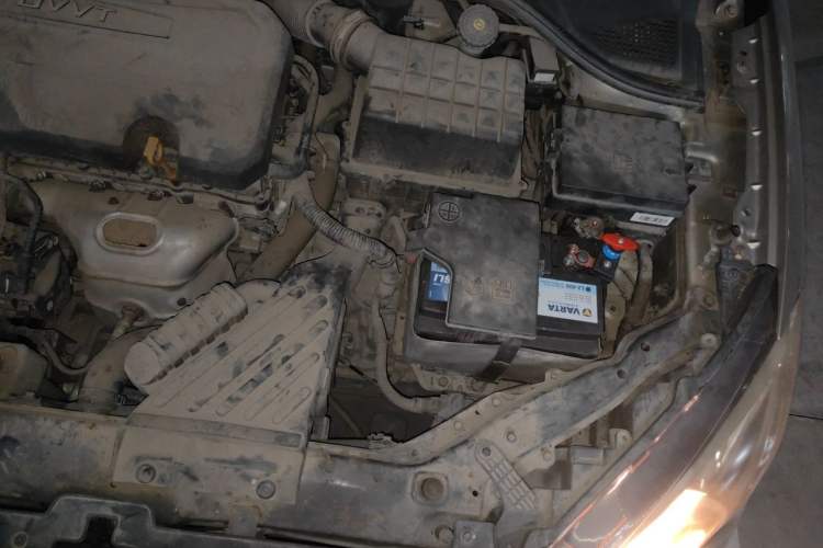 Used Roewe 360 2017 1.5L Automatic Luxury Edition Engine Bay Left