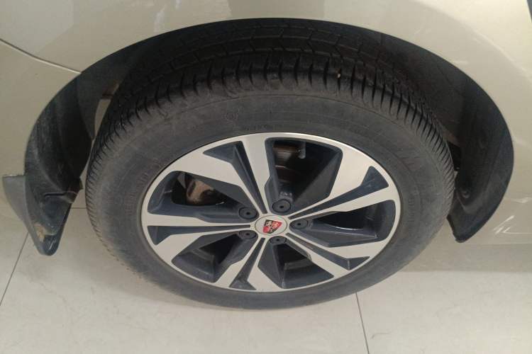 Used Roewe 360 2017 1.5L Automatic Luxury Edition Exterior 1