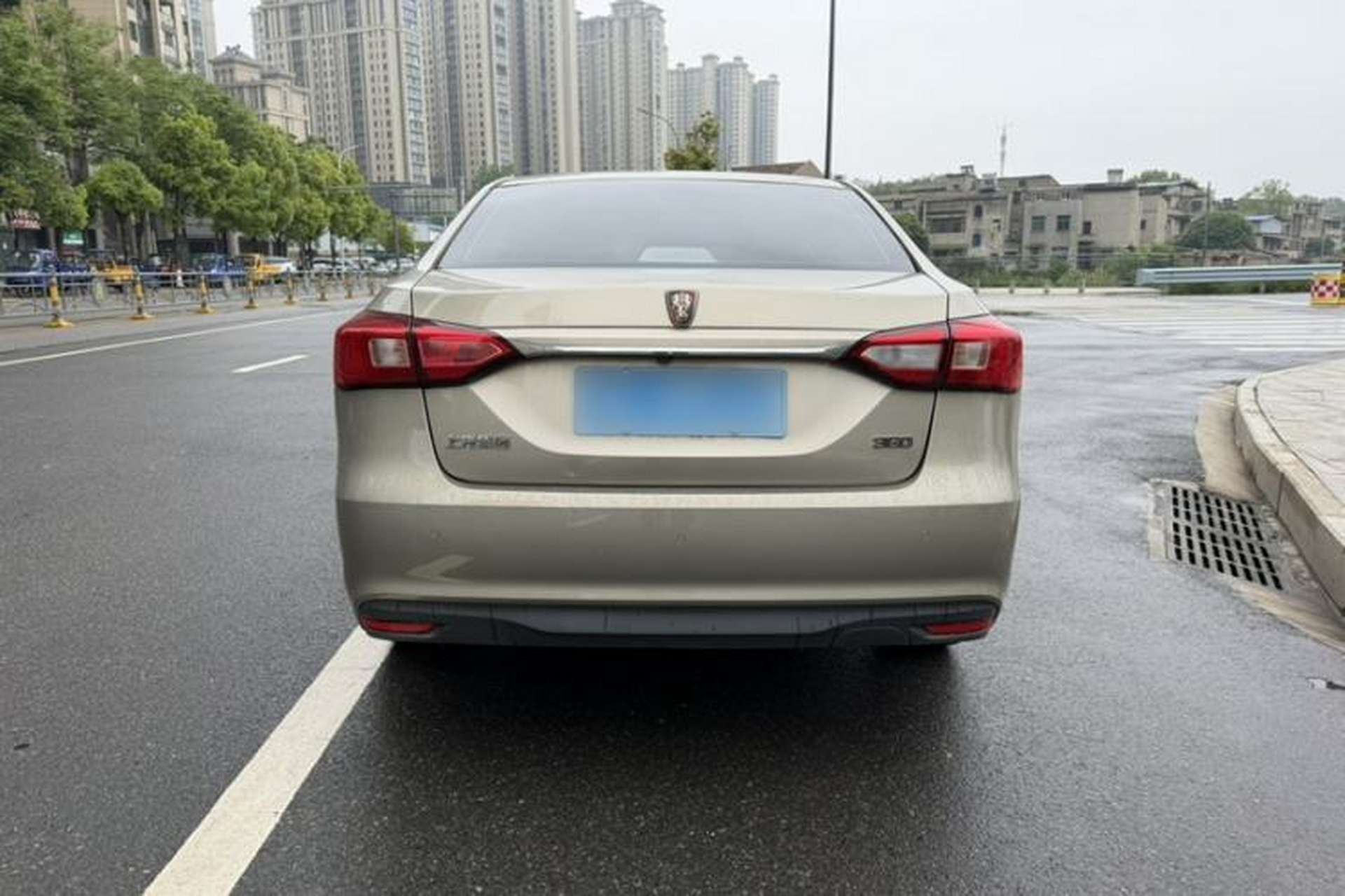 Used Roewe 360 2017 1.5L Automatic Luxury Edition Exterior 1