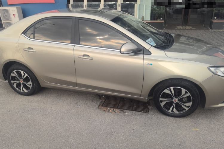 Used Roewe 360 2017 1.5L Automatic Luxury Edition Exterior 2