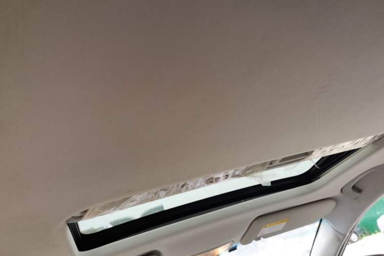 Used Roewe 360 2017 1.5L Automatic Luxury Edition Headliner