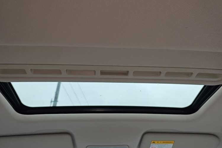 Used Roewe 360 2017 1.5L Manual Luxury Edition Headliner