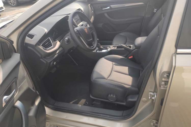 Used Roewe 360 2017 1.5L Automatic Luxury Edition Interior 2