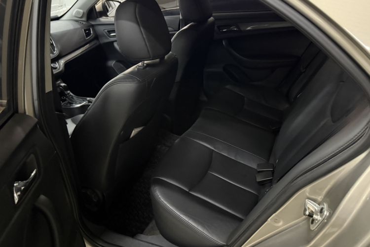 Used Roewe 360 2017 1.5L Automatic Luxury Edition Interior 5