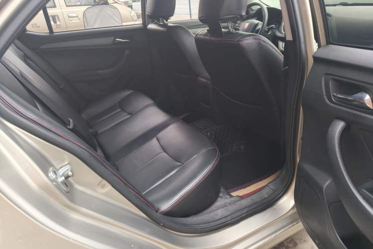 Used Roewe 360 2017 1.5L Automatic Smart Screen Version Interior 5