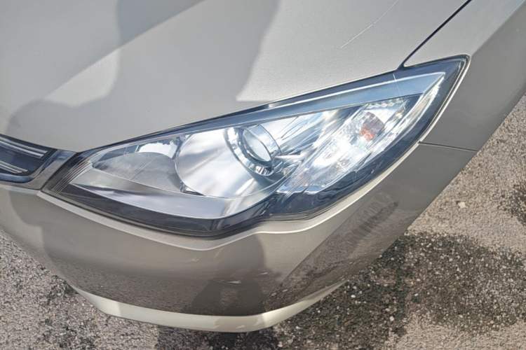 Used Roewe 360 2017 1.5L Automatic Luxury Edition Left Front Headlight