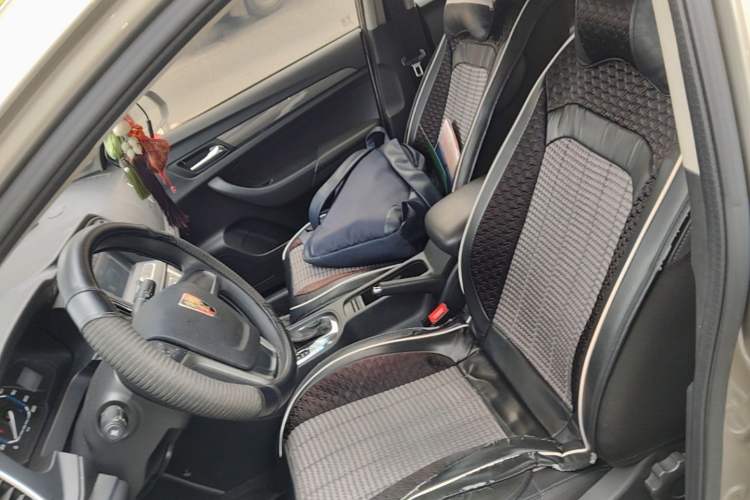 Used Roewe 360 2017 1.5L Automatic Luxury Edition Left Front Seat