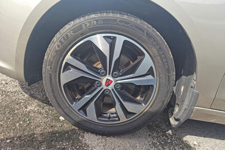 Used Roewe 360 2017 1.5L Automatic Luxury Edition Left Front Wheel Hub