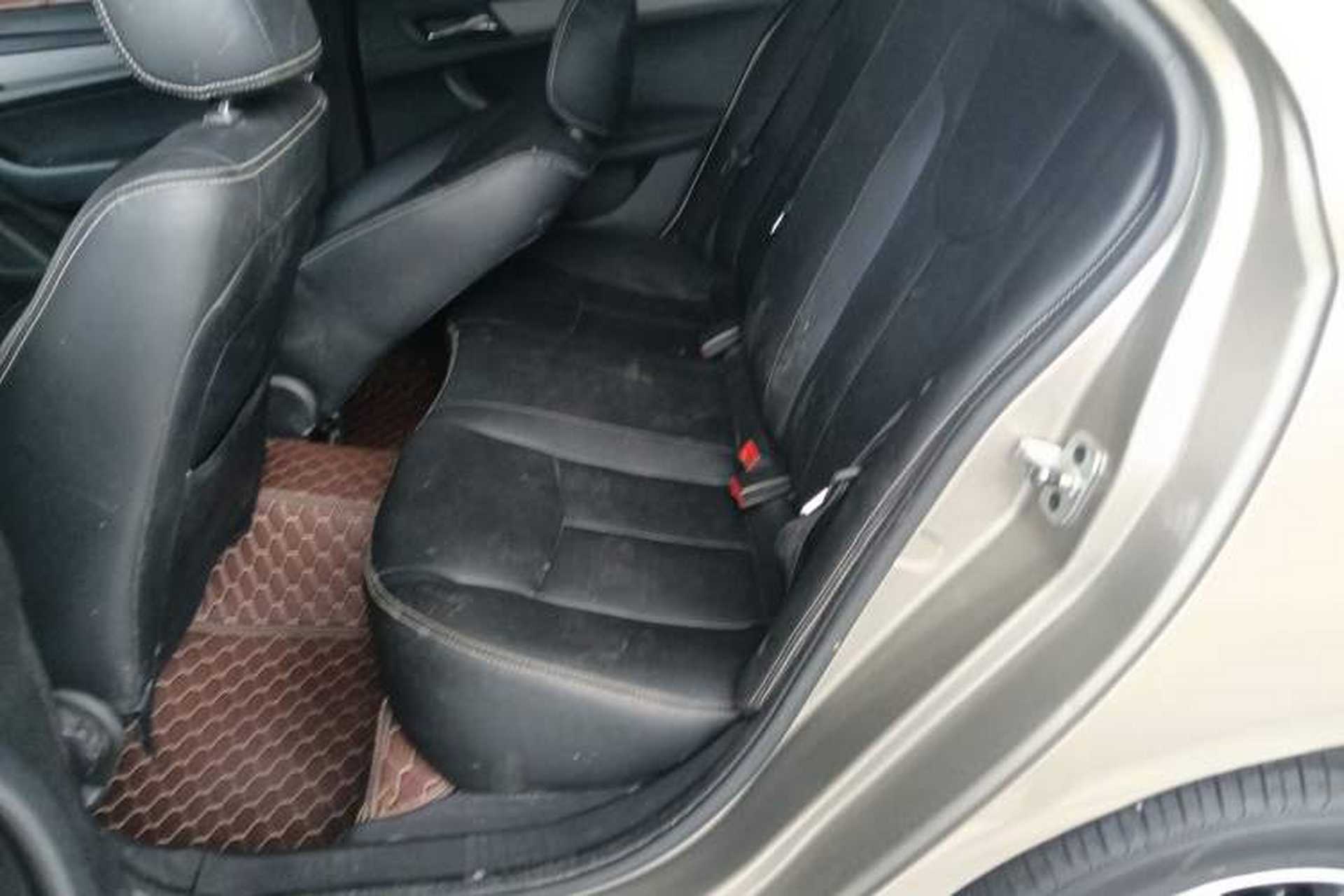 Used Roewe 360 2017 1.5L Automatic Smart Screen Version Left Rear Seat