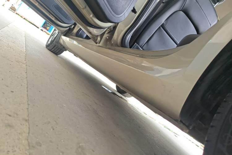 Used Roewe 360 2017 1.5L Automatic Luxury Edition Left Side Sill