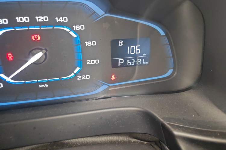 Used Roewe 360 2017 1.5L Automatic Luxury Edition Odometer Close Up