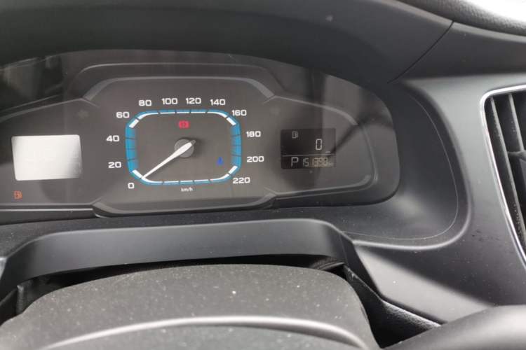 Used Roewe 360 2017 1.5L Automatic Luxury Edition Odometer Close Up