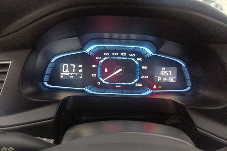 Used Roewe 360 2017 1.5L Automatic Luxury Edition Odometer Close Up